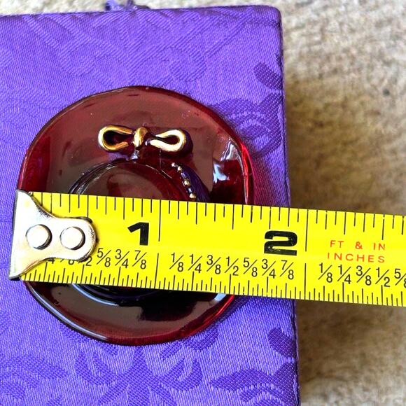 Vtg RED HAT SOCIETY 2” Blown Stained Glass Hat w/ Purple Leaf And Bow With Box - Picture 4 of 10